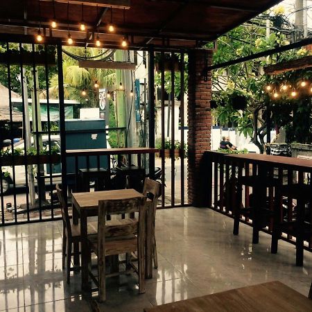 Sari Room Bed & Breakfast 누사두아 외부 사진